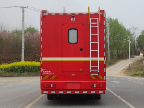 重汽汕德卡應急保障消防車（2噸水）